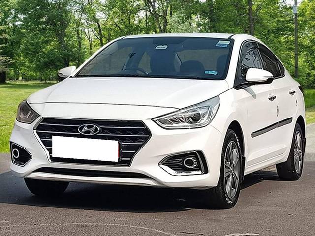 https://images10.gaadi.com/usedcar_image/4533828/original/processed_a5d2af36ac6536c3ddc682abe5205871.jpeg?imwidth=6400