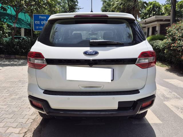 https://images10.gaadi.com/usedcar_image/4533829/original/processed_9dd68c3b73695157fb86515b3e17392d.jpg?imwidth=6402