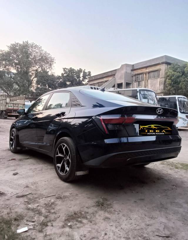 https://images10.gaadi.com/usedcar_image/4533835/original/processed_7b67e8d4ae9e7a06fe4c418f5e248fa1.jpg?imwidth=6400