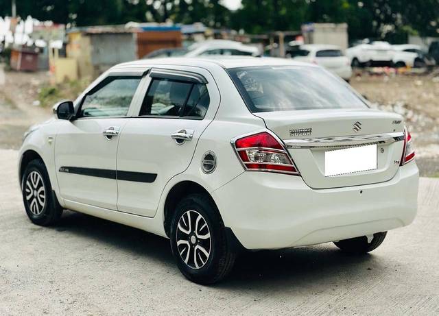 https://images10.gaadi.com/usedcar_image/4533847/original/processed_56f31dea-a69f-4704-b9da-20e8f270fda6.jpg?imwidth=6402