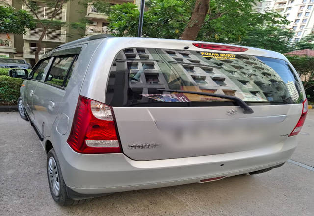 https://images10.gaadi.com/usedcar_image/4533881/original/b93e23bb-6582-477d-814f-bae89f03aeaf.?imwidth=6401