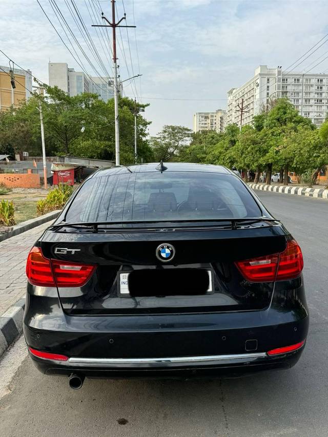 https://images10.gaadi.com/usedcar_image/4533887/original/processed_874dadd4877d06fa484a1cc70b897477.jpg?imwidth=6401