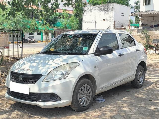 https://images10.gaadi.com/usedcar_image/4533899/original/processed_128eb0dc43af62a0f668fb947c74ef13.jpg?imwidth=6402