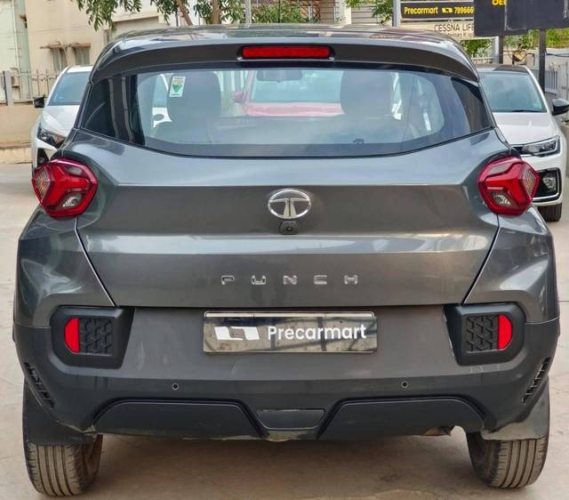 https://images10.gaadi.com/usedcar_image/4533902/original/processed_a1641b8057d219084546b0ea4f0b6345.jpg?imwidth=6402