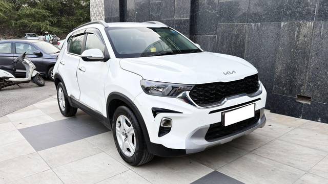 https://images10.gaadi.com/usedcar_image/4533909/original/processed_1b0a9ebc4b5945e75cb784c14388067d.jpg?imwidth=6400