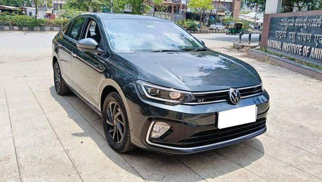 https://images10.gaadi.com/usedcar_image/4533913/original/processed_b593ce4a3f703dfcdd79f5e4cde9d020.jpg?imwidth=6402