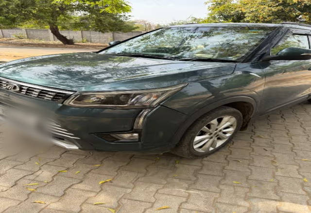 https://images10.gaadi.com/usedcar_image/4533914/original/20d88544-2473-4342-a4d2-a8f9f545c124.?imwidth=6402