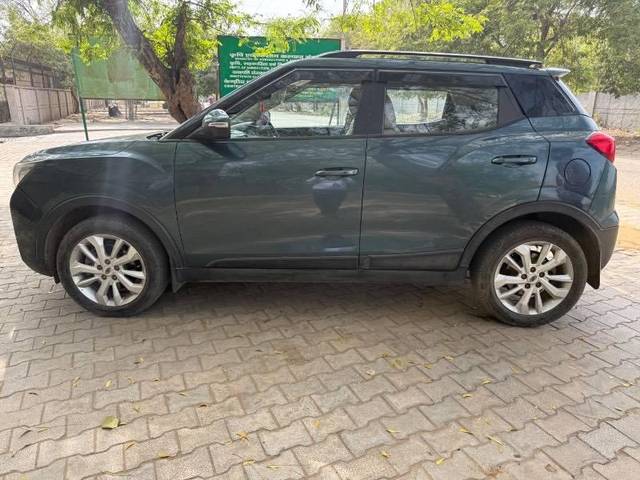 https://images10.gaadi.com/usedcar_image/4533914/original/processed_56fc5a25-f9d5-43ee-8b92-4a4504bbfb01.jpeg?imwidth=6401