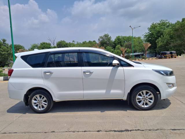 https://images10.gaadi.com/usedcar_image/4533923/original/2984ea089b9cd932cef30ba7f0fa219b.jpg?imwidth=6401