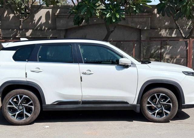 https://images10.gaadi.com/usedcar_image/4533950/original/87995410-765d-49ed-b7e3-bc45a65b7dc1.jpg?imwidth=6400