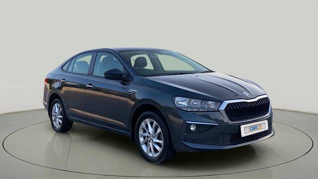 https://images10.gaadi.com/usedcar_image/4533966/original/37af0a9abb0462ac1421826888dd4716.jpg?imwidth=6400