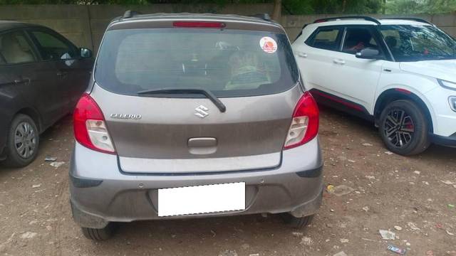 https://images10.gaadi.com/usedcar_image/4533968/original/processed_49f2c6da-4536-495d-b756-c02d32da7add.jpg?imwidth=6401