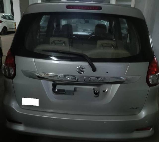 https://images10.gaadi.com/usedcar_image/4533971/original/processed_7872f847-ef30-482e-8fe2-71a84478da96.jpg?imwidth=6401