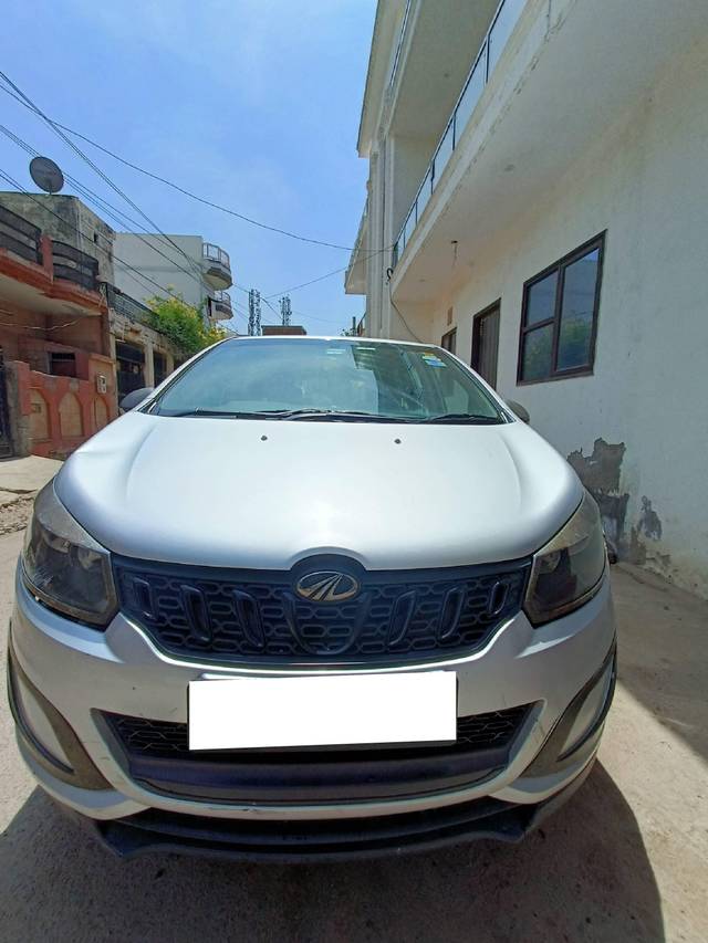 https://images10.gaadi.com/usedcar_image/4533972/original/processed_7f1bb71b-db7c-4abd-b452-3e961b8ad54d.jpg?imwidth=6400
