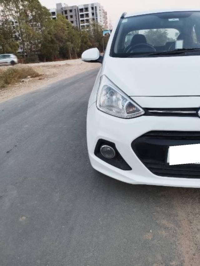 https://images10.gaadi.com/usedcar_image/4533975/original/processed_3f88d2c6-792f-4864-a446-9a49f8c6d26c.jpg?imwidth=6402