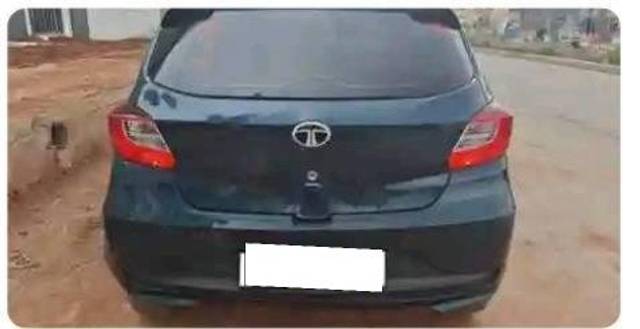 https://images10.gaadi.com/usedcar_image/4533987/original/processed_a18c8d83-a566-4300-95cd-cb0945566ebd.jpg?imwidth=6401