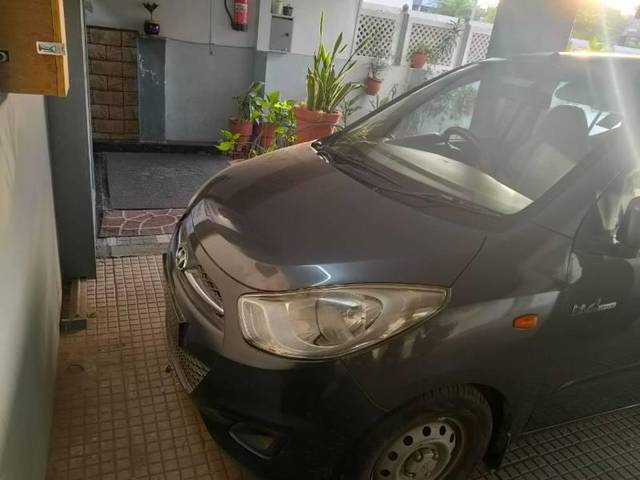 https://images10.gaadi.com/usedcar_image/4533990/original/processed_9d183aa0-37c1-4bf1-b046-4d46b8170f04.jpg?imwidth=6401