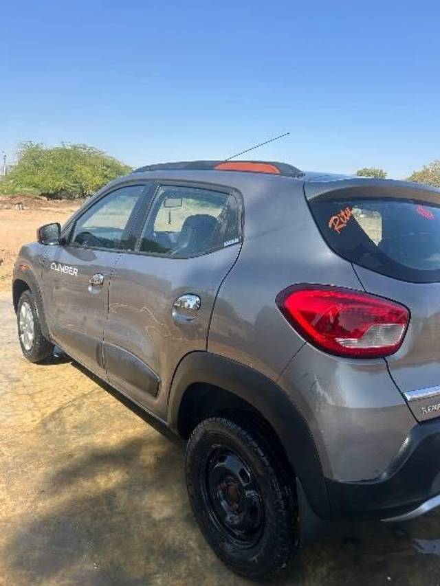 https://images10.gaadi.com/usedcar_image/4534030/original/processed_440a250e-603a-4216-963f-3c56ff439a4e.jpeg?imwidth=6402