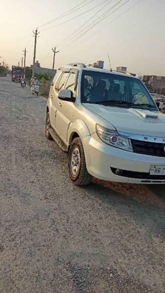 https://images10.gaadi.com/usedcar_image/4534034/original/processed_a1e7a8a4-7094-40c5-973e-805f14560bcb.jpg?imwidth=6402