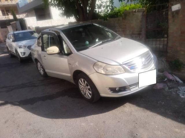 https://images10.gaadi.com/usedcar_image/4534047/original/processed_e7abf1c9-5f68-4b2e-8a90-2a3a68539cb2.jpg?imwidth=6400