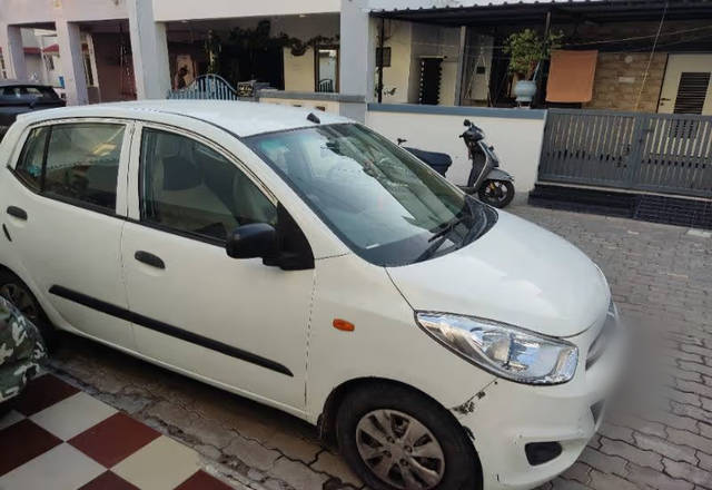 https://images10.gaadi.com/usedcar_image/4534089/original/cb5c68c9-3851-4ff8-9959-f9da9605fb76.?imwidth=6400