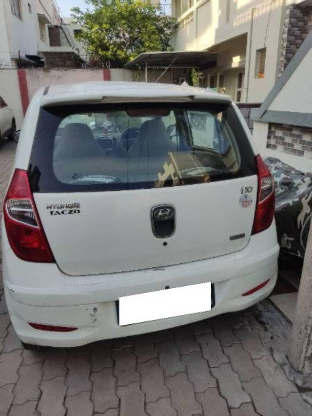 https://images10.gaadi.com/usedcar_image/4534089/original/processed_50c2d44c-803a-4dde-b74e-d91bef0d242e.jpg?imwidth=6401