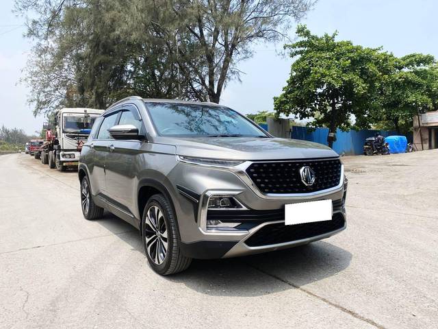 https://images10.gaadi.com/usedcar_image/4534101/original/processed_ea68532077b5ee0b86cb23f04fa292d5.jpg?imwidth=6400