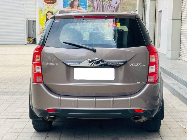 https://images10.gaadi.com/usedcar_image/4534103/original/processed_62e5ab2d993e8366250835d6d7272990.jpg?imwidth=6402