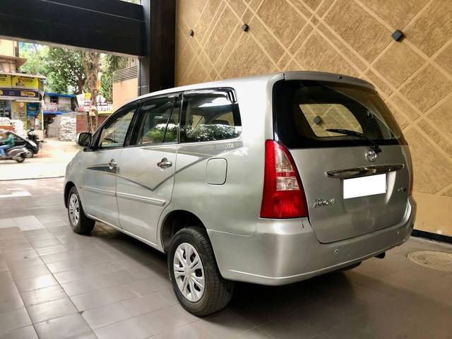 https://images10.gaadi.com/usedcar_image/4534106/original/processed_0b281055c17e2392f5ae798fc5e33098.jpg?imwidth=6402