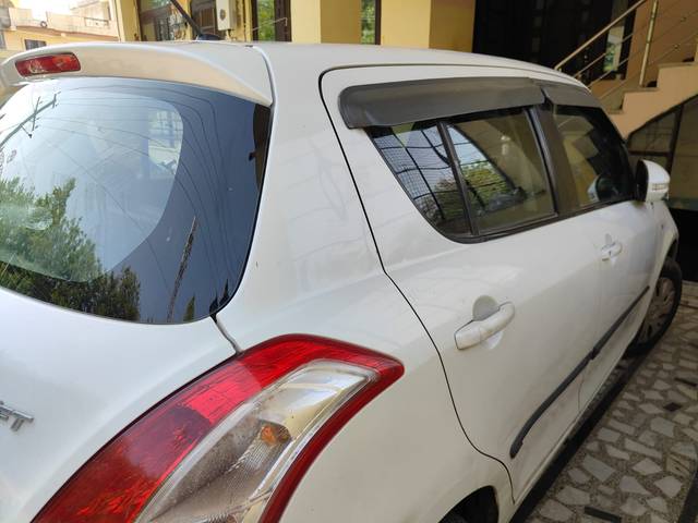 https://images10.gaadi.com/usedcar_image/4534142/original/a3d272c0-da78-4c4e-be30-c0bb3a0bd92c.jpg?imwidth=6402