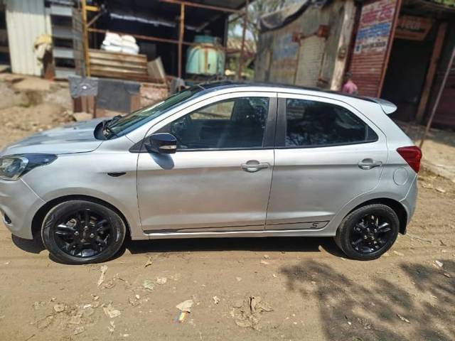 https://images10.gaadi.com/usedcar_image/4534178/original/processed_f13da861-6861-442e-b229-169fe9765bfd.jpg?imwidth=6401
