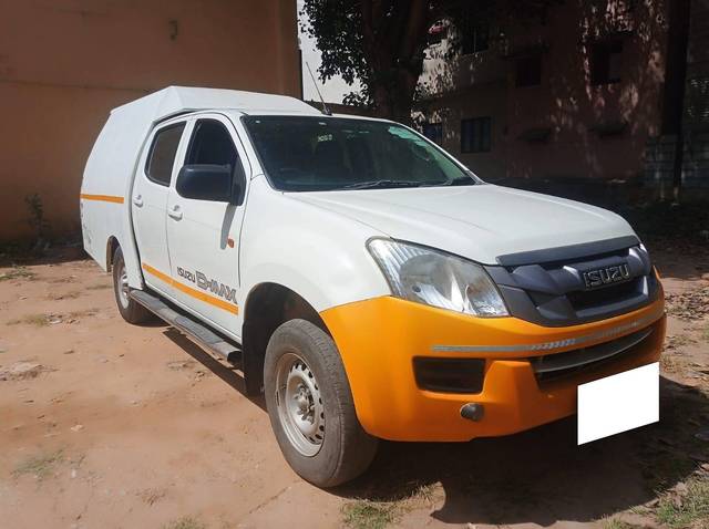 https://images10.gaadi.com/usedcar_image/4534195/original/processed_1e5fe94606a75b3971732fd527cc6d32.jpg?imwidth=6400