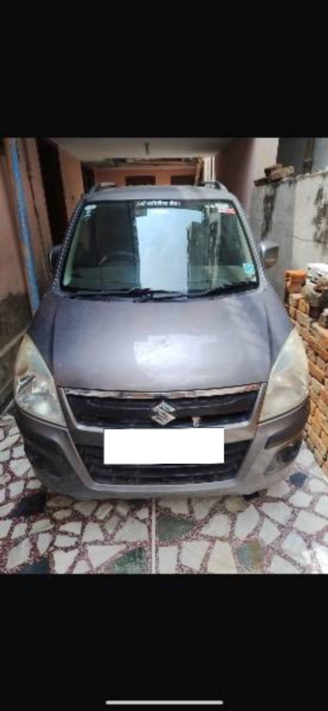 https://images10.gaadi.com/usedcar_image/4534203/original/processed_a1242531-5422-46a1-a5c2-c2d40151dbce.png?imwidth=6400