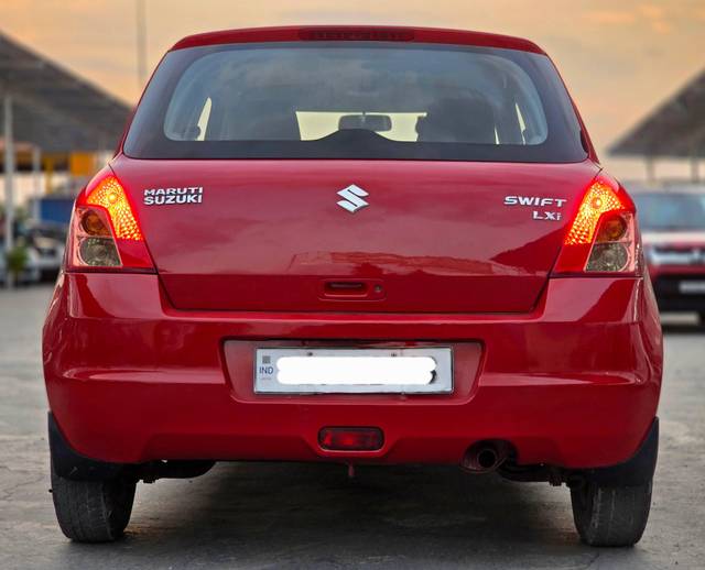 https://images10.gaadi.com/usedcar_image/4534213/original/processed_eb1734ff6444d352ac78448908446099.jpg?imwidth=6401