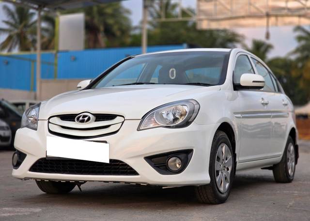 https://images10.gaadi.com/usedcar_image/4534215/original/processed_447a130300fc13c105dd63c33b20bcfa.jpg?imwidth=6402