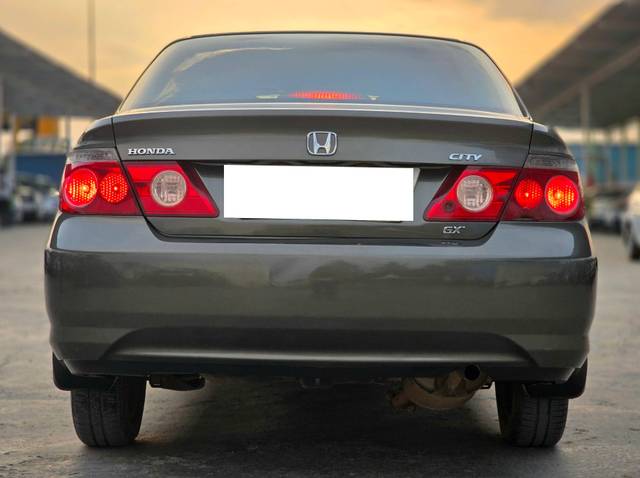 https://images10.gaadi.com/usedcar_image/4534218/original/processed_304412b5d54b38de093102703bf0ef44.jpg?imwidth=6401