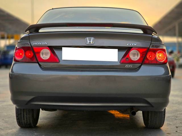 https://images10.gaadi.com/usedcar_image/4534222/original/processed_a3dd59992218e1e58c40d709a192a96d.jpg?imwidth=6401