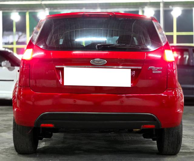 https://images10.gaadi.com/usedcar_image/4534223/original/processed_51b44541415c188511558bbc25731616.jpg?imwidth=6401