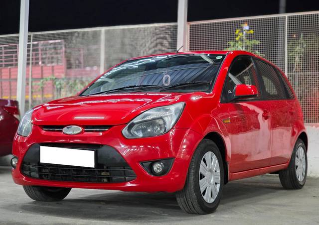 https://images10.gaadi.com/usedcar_image/4534223/original/processed_fc7cb71db4731a457be2c258bc301b80.jpg?imwidth=6402