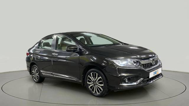https://images10.gaadi.com/usedcar_image/4534226/original/7f29e49e9c740195980be66769ff6cb4.jpg?imwidth=6400