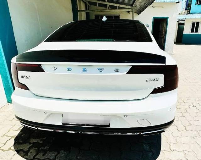 https://images10.gaadi.com/usedcar_image/4534273/original/processed_610ec9c6-909d-4ad8-b88e-7c222466f974.jpeg?imwidth=6401