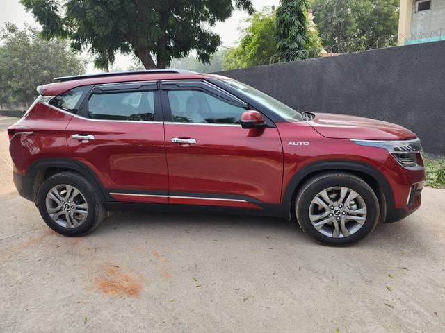 https://images10.gaadi.com/usedcar_image/4534276/original/processed_857cb729a54b05cb1fde03fd0896fe8a.jpg?imwidth=6401