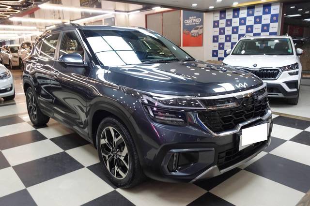 https://images10.gaadi.com/usedcar_image/4534282/original/processed_c8233882dc1c89749be341407c5d2eca.jpg?imwidth=6400