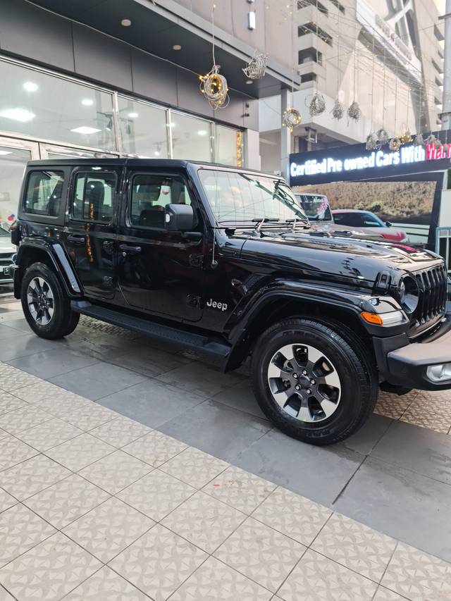 https://images10.gaadi.com/usedcar_image/4534291/original/e9fcaaec83726113edceb553bdb15550.jpg?imwidth=6400