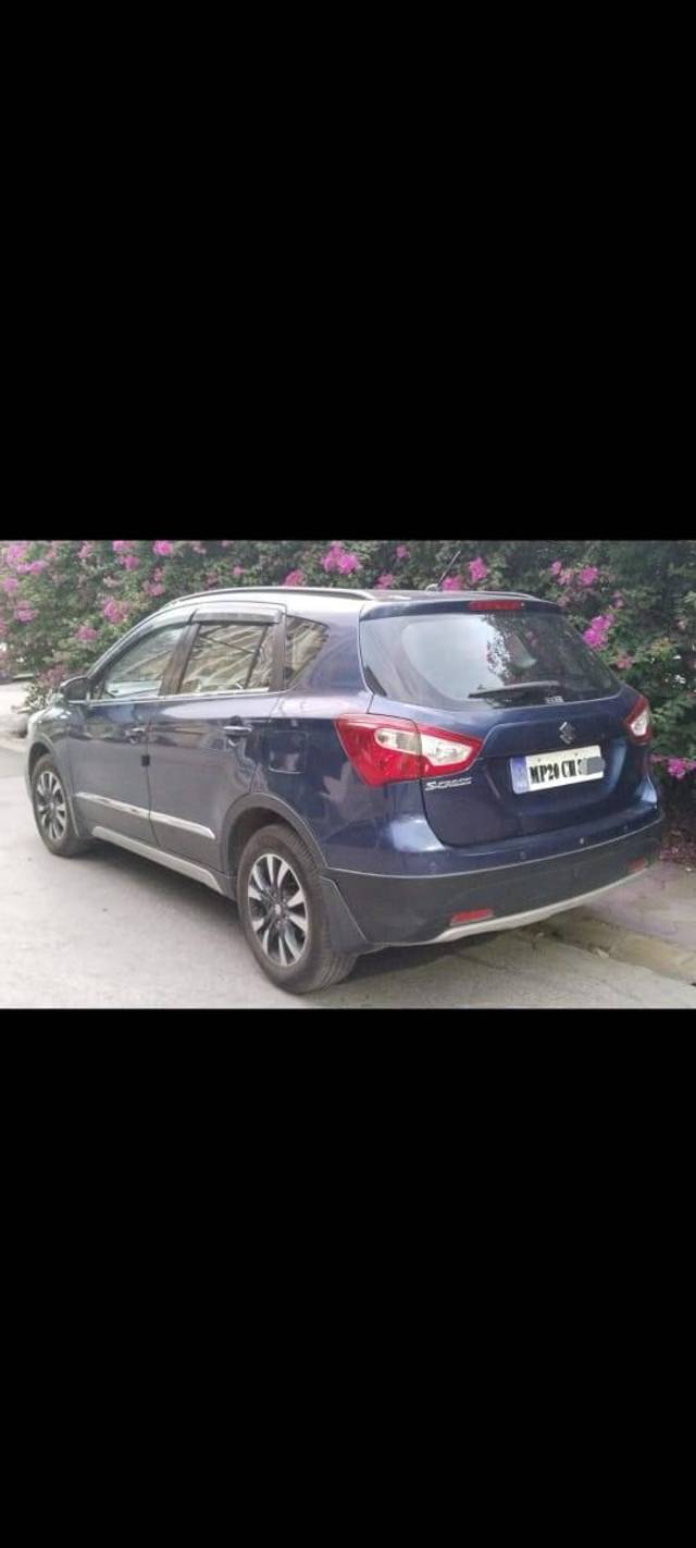 https://images10.gaadi.com/usedcar_image/4534292/original/processed_3244c6130e44fc1585c00a2b407f237d.jpeg?imwidth=6400