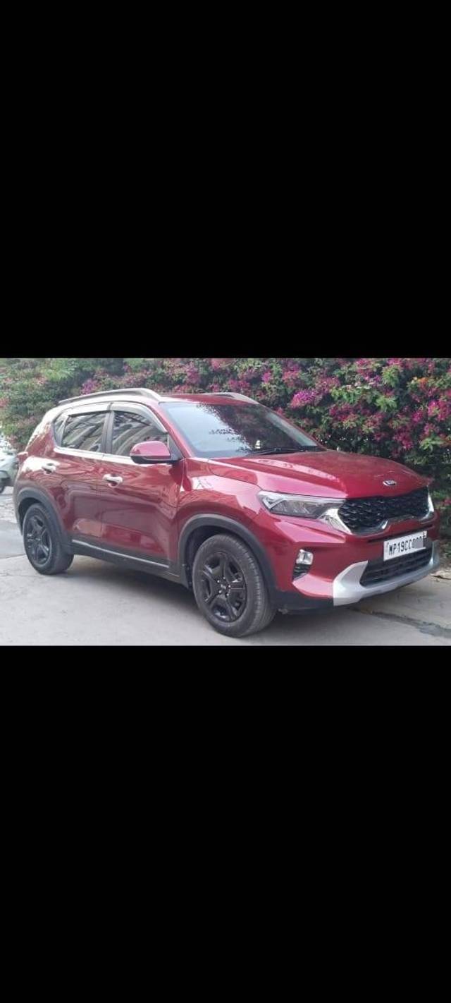 https://images10.gaadi.com/usedcar_image/4534295/original/processed_0df8a6f94af6b0f95d0416ddcaf5f6d7.jpeg?imwidth=6400
