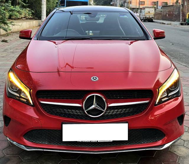 https://images10.gaadi.com/usedcar_image/4534296/original/processed_31aa30f37ba7114237fbc7ff8d098dec.jpg?imwidth=6400