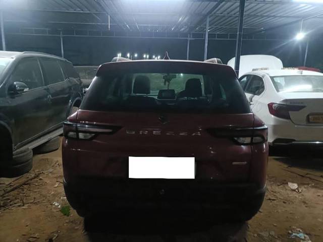 https://images10.gaadi.com/usedcar_image/4534299/original/processed_20c7b3a2-33a4-49a8-9e26-3810d86d5256.jpg?imwidth=6401