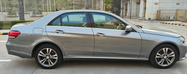 https://images10.gaadi.com/usedcar_image/4534305/original/processed_08997e21b9886968da8ecc2093307e57.jpg?imwidth=6401