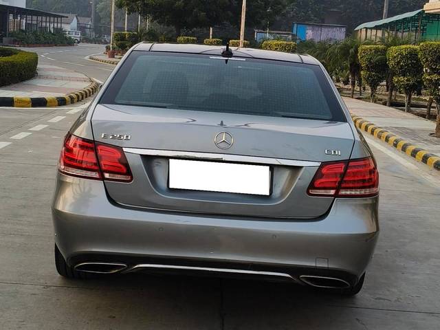 https://images10.gaadi.com/usedcar_image/4534305/original/processed_65094113e7d6c51ca3ed9bd382886720.jpg?imwidth=6402